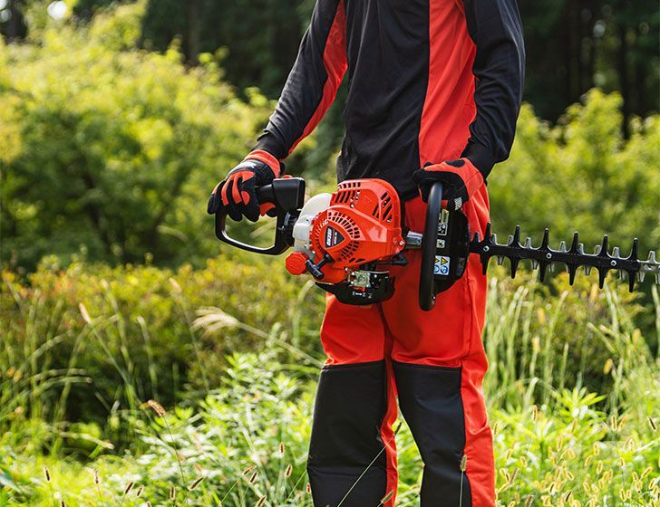 Echo gas powered hedge trimmers deals